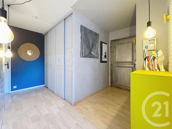 Appartement F3 à vendre  3 pièces - 67,55 m 2   LE KREMLIN BICETRE  - 94
