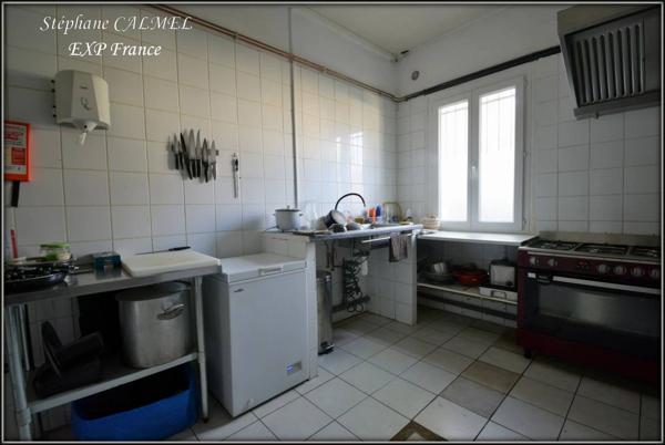 Le-Buisson-De-Cadouin - A vendre FdC Bar Restauration rapide + murs avec logement – Licence IV - 194 m²