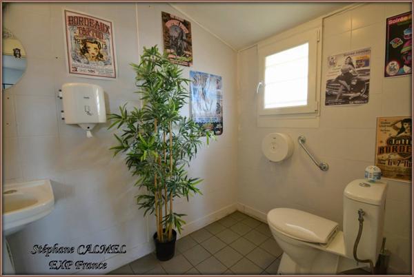 Le-Buisson-De-Cadouin - A vendre FdC Bar Restauration rapide + murs avec logement – Licence IV - 194 m²