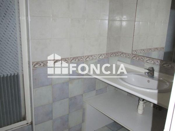 Location Studio 29.64 m² - 2 RUE BAYARD Grenoble 38000