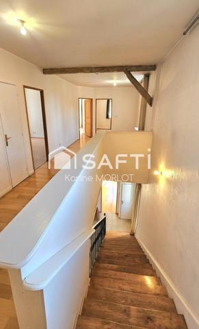 ORNANS - APPARTEMENT DUPLEX T4 - 105M2 + CAVE + PARKING