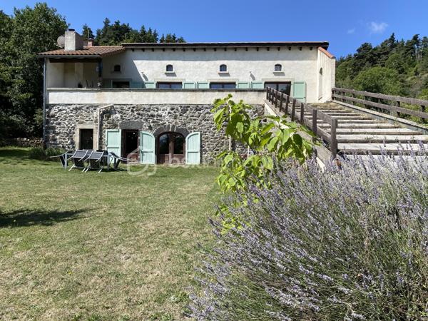 Corps de ferme de 194 m²