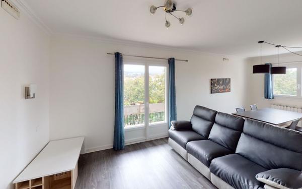 Appartement à louer    3 pièces •  Montbrison