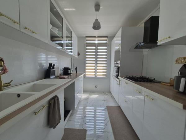 APPARTEMENT 2 PIECES PK SSOL et CAVE