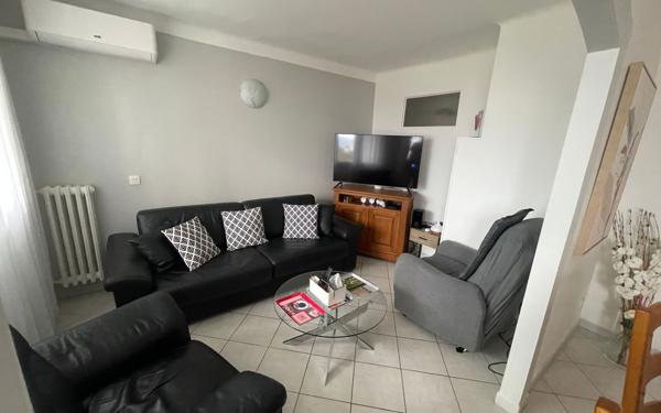 Appartement à vendre    3 pièces • 71,29 m2 Montélimar