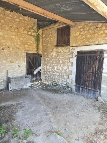 Maison de village
                                                                                                                                                                                                                                                                                                                        4 pièce(s)                                                                                                                                                                                                          2 chambre(s)                                                                                                                                                                                                          73  m²