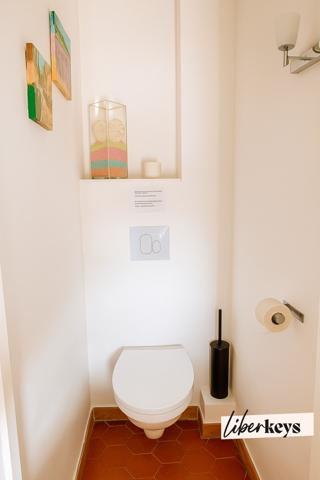 À Moustiers, la pierre qui rapporte : maison de village divisée pour la location