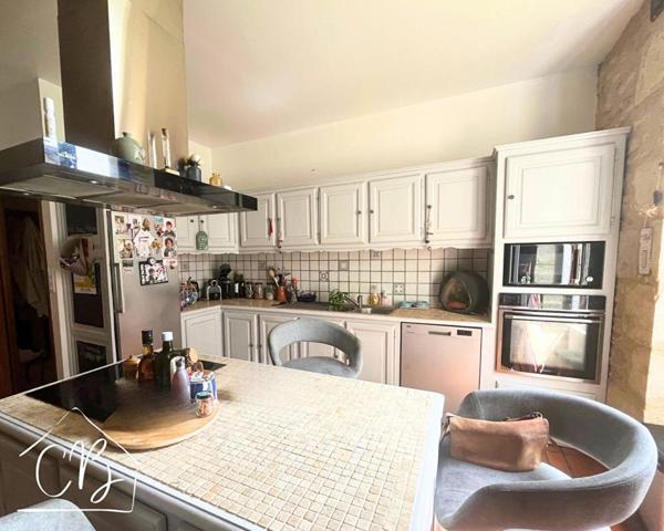 24290 Montignac - Demeure de charme 6 pièce(s) 195 m2