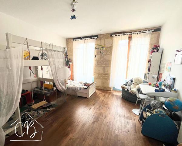 24290 Montignac - Demeure de charme 6 pièce(s) 195 m2