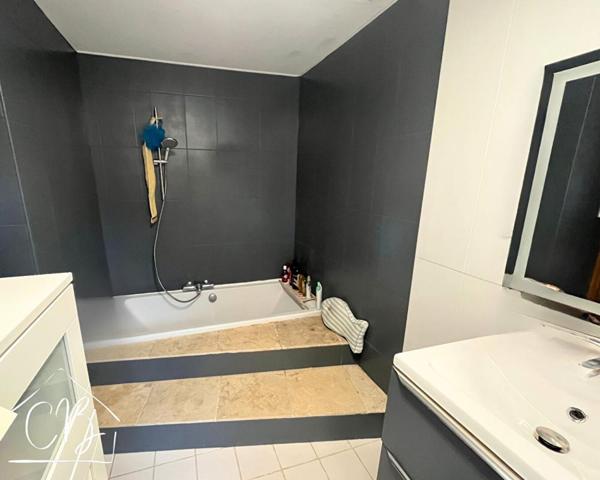 24290 Montignac - Demeure de charme 6 pièce(s) 195 m2