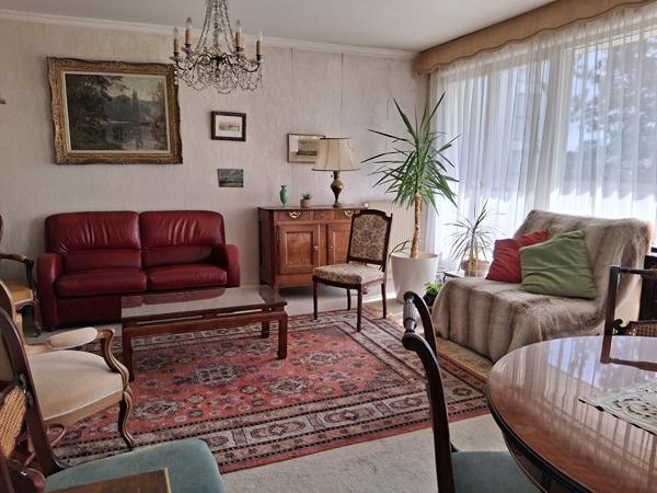 Appartement à vendre, 4 pièces/ 3 chambres/ 93m² /box /ascenseur, centre-ville de Rennes