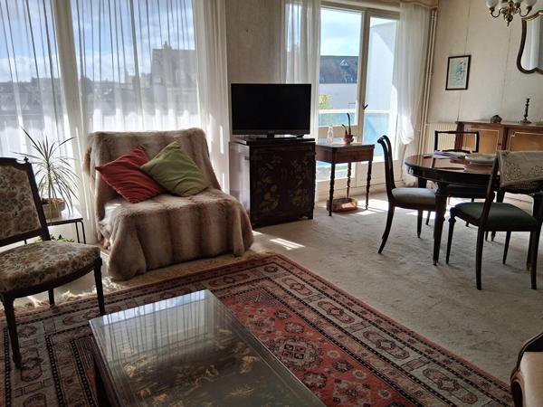 Appartement à vendre, 4 pièces/ 3 chambres/ 93m² /box /ascenseur, centre-ville de Rennes