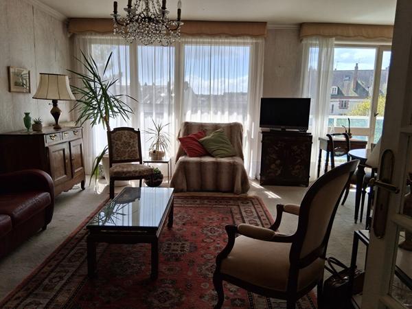 Appartement à vendre, 4 pièces/ 3 chambres/ 93m² /box /ascenseur, centre-ville de Rennes