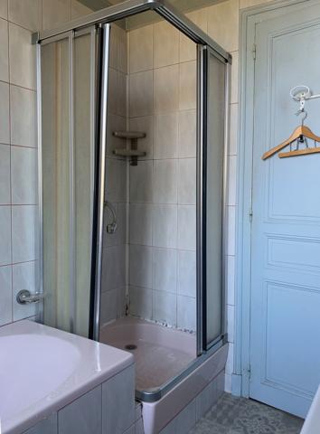 MAISON DE VILLE F5 DE 123 M² A RÉNOVER PROCHE CENTRE-VILLE CHÂTELLERAULT Réf 2631