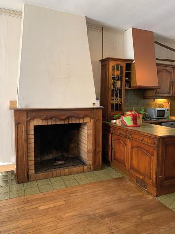 MAISON DE VILLE F5 DE 123 M² A RÉNOVER PROCHE CENTRE-VILLE CHÂTELLERAULT Réf 2631