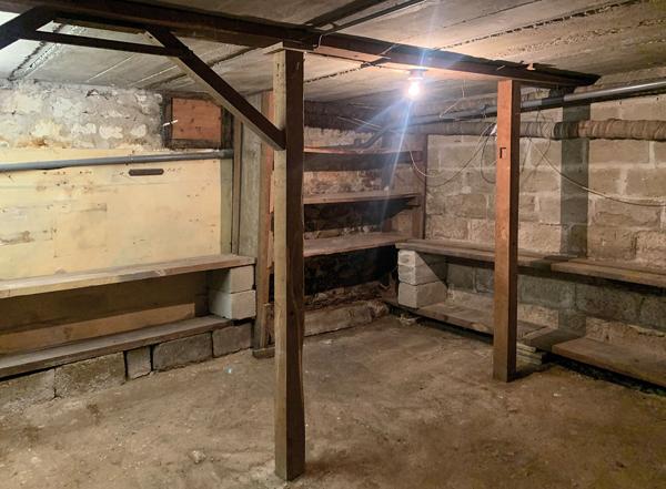 MAISON DE VILLE F5 DE 123 M² A RÉNOVER PROCHE CENTRE-VILLE CHÂTELLERAULT Réf 2631