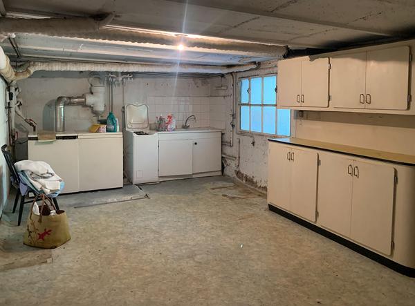 MAISON DE VILLE F5 DE 123 M² A RÉNOVER PROCHE CENTRE-VILLE CHÂTELLERAULT Réf 2631