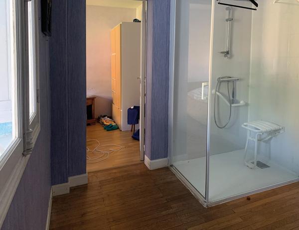 MAISON DE VILLE F5 DE 123 M² A RÉNOVER PROCHE CENTRE-VILLE CHÂTELLERAULT Réf 2631