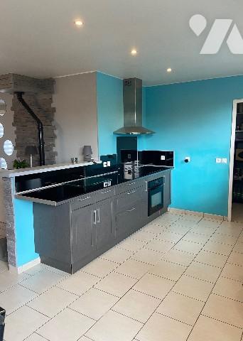 Un pavillon récent habitable de suite