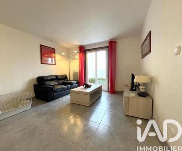 Maison à vendre 5 pièces 92 m² Saint-Arnoult-en-Yvelines