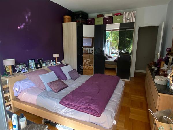 Appartement Le Mesnil Le Roi 5 pièce(s) Loyer 1 913 €/mois charges comprises **  - Référence  4679