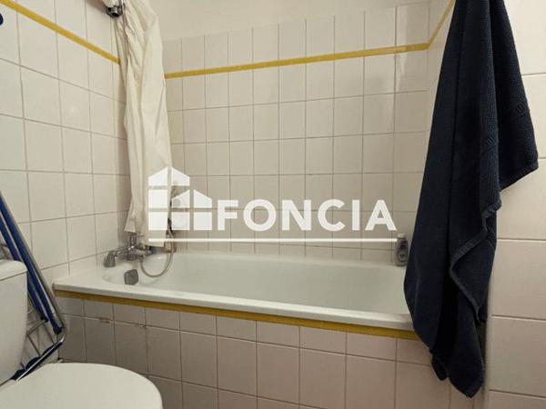 Location Studio 31.8 m² - 2 RUE DIDEROT Lyon 69001