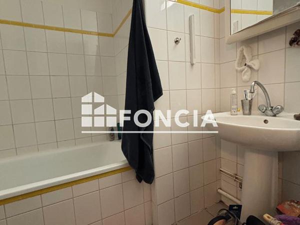 Location Studio 31.8 m² - 2 RUE DIDEROT Lyon 69001