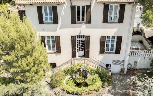 Maison à vendre    5 pièces •  Marseille 12