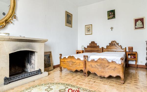 Maison à vendre    5 pièces •  Marseille 12