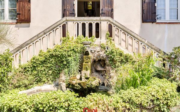 Maison à vendre    5 pièces •  Marseille 12