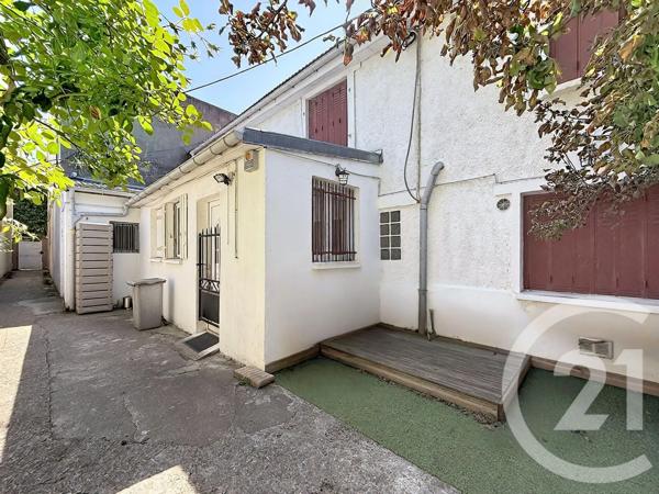Maison à vendre  5 pièces - 97,06 m 2   VILLEJUIF  - 94