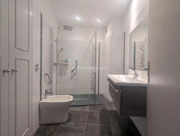 Location Appartement 3 pièces 90 m2 à Ajaccio