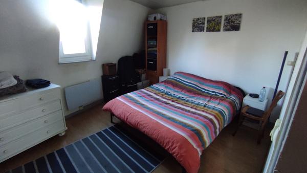 Immeuble Lomme 103 m² - deux appartements - garage - jardin partagé - proche métro