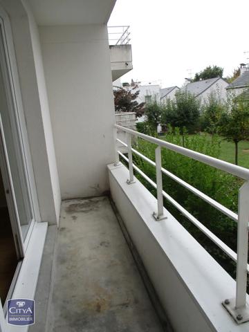 Appartement à vendre 2 pièces 45m² Sainte-Geneviève-des-Bois (91700)