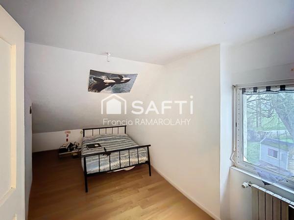 Maison de campagne avec dépendances