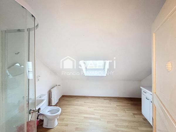 Maison de campagne avec dépendances