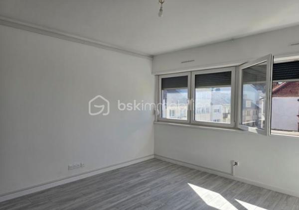 Immeuble mixte de 1 700 m²