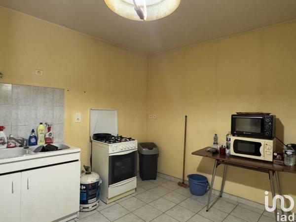 Maison 5 pièces de 300 m² à Aigre (16140)