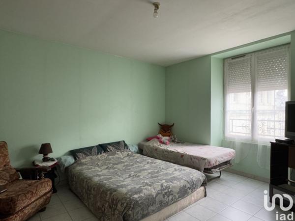 Maison 5 pièces de 300 m² à Aigre (16140)