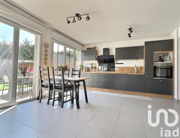 Maison 4 pièces de 88 m² à Châteauneuf-les-Martigues (13220)