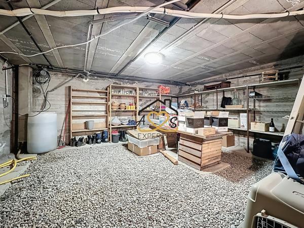 Cournon-d'Auvergne (63800) ENSEMBLE IMMOBILIER - MAISON 6 CHAMBRES - CABINET PRO - COURNON D'AUVERGNE - 63800