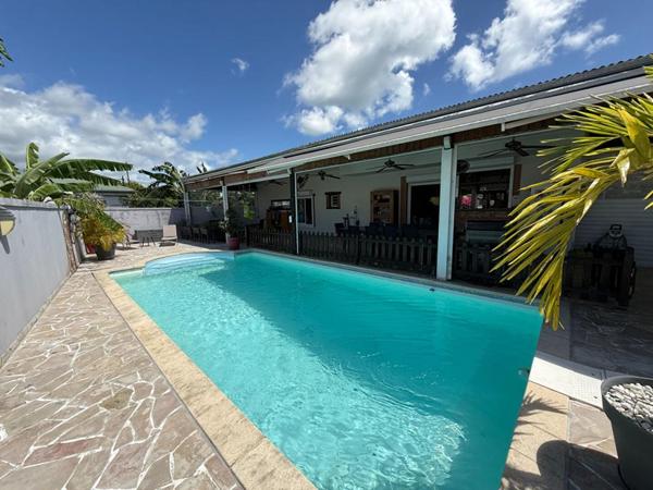 PLAIN PIED Maison avec piscine