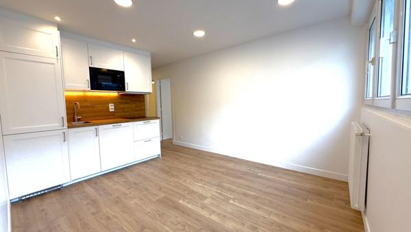 Appartement Lumineux de 3 pièces 47.8 m2 - Vaugirard Paris 15