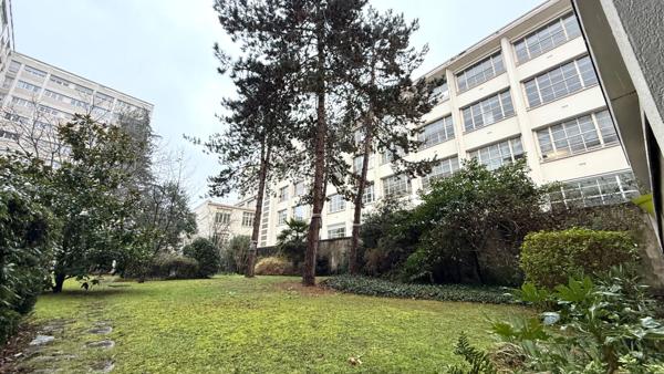 Appartement Lumineux de 3 pièces 47.8 m2 - Vaugirard Paris 15