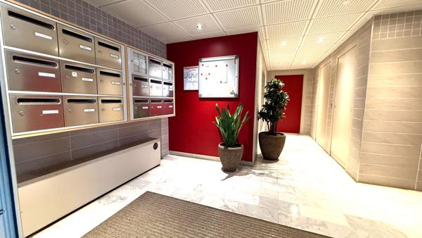 Appartement Lumineux de 3 pièces 47.8 m2 - Vaugirard Paris 15