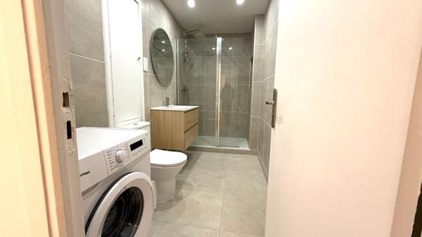 Appartement Lumineux de 3 pièces 47.8 m2 - Vaugirard Paris 15