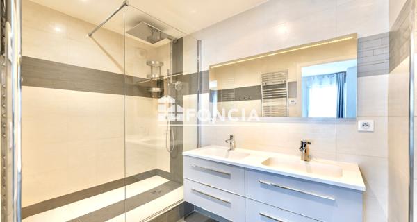 À vendre Appartement 6 pièces 141.75 m² - Courbevoie 92400