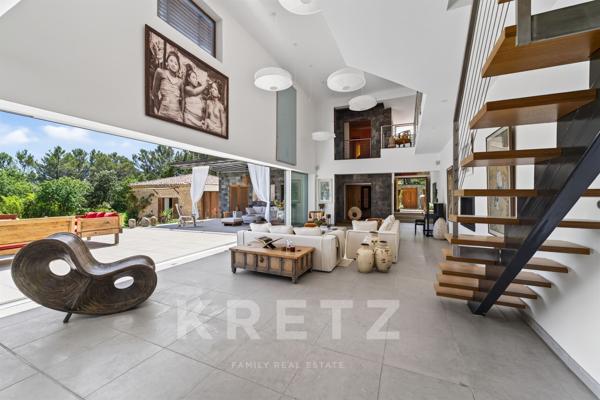 VILLA D'ARCHITECTE D'EXCEPTION DE 500 M2 AVEC ROOFTOP VUE SAINTE-VICTOIRE