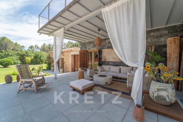 VILLA D'ARCHITECTE D'EXCEPTION DE 500 M2 AVEC ROOFTOP VUE SAINTE-VICTOIRE