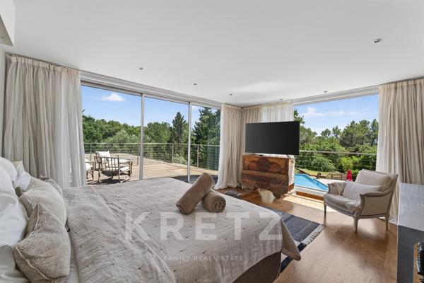 VILLA D'ARCHITECTE D'EXCEPTION DE 500 M2 AVEC ROOFTOP VUE SAINTE-VICTOIRE